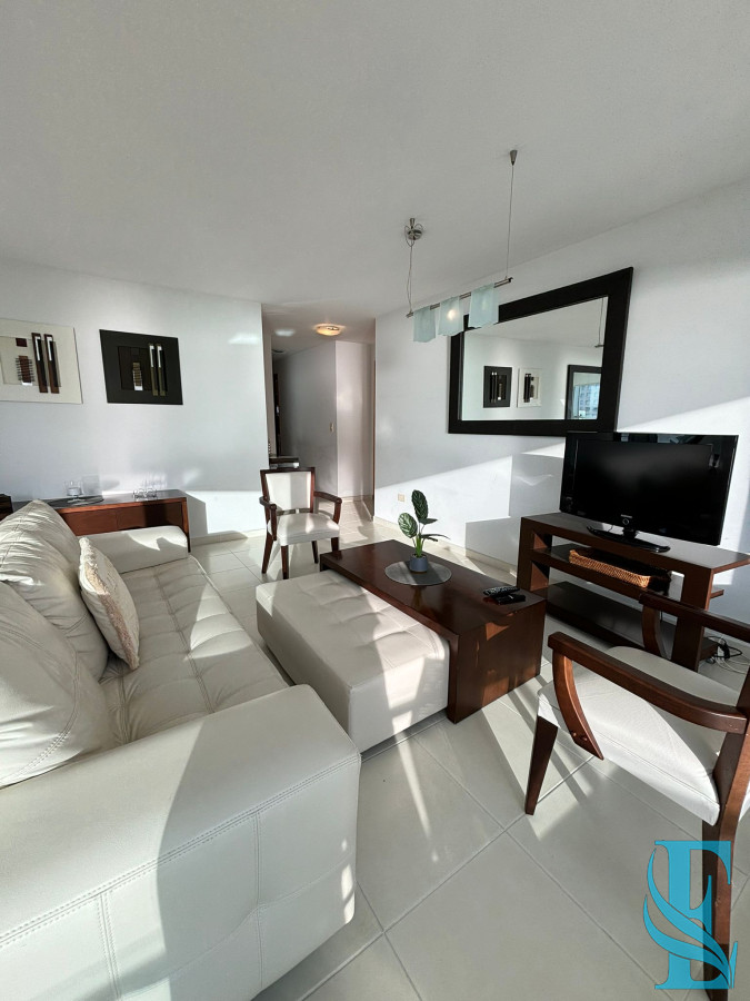 Apartamento ID.510 - Alquiler Temporario Apartamento 3 Dormitorios A 100 Mts Del Mar Punta Del Este Season Tower
