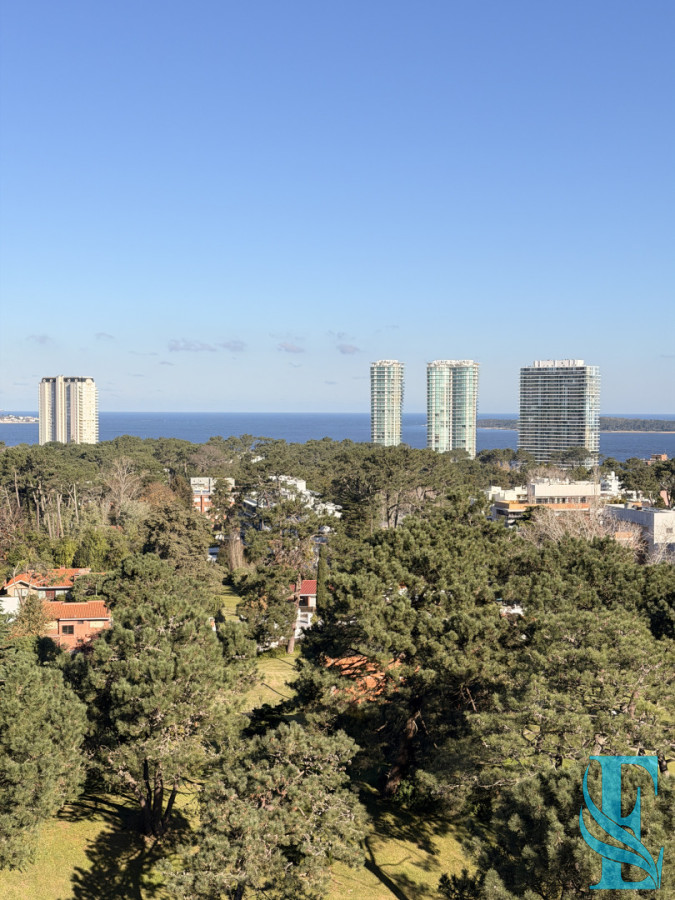 Apartamento ID.214 - Venta Apartamento 3 Dormitorios Summer Tower Av Roosevelt, Punta del Este 