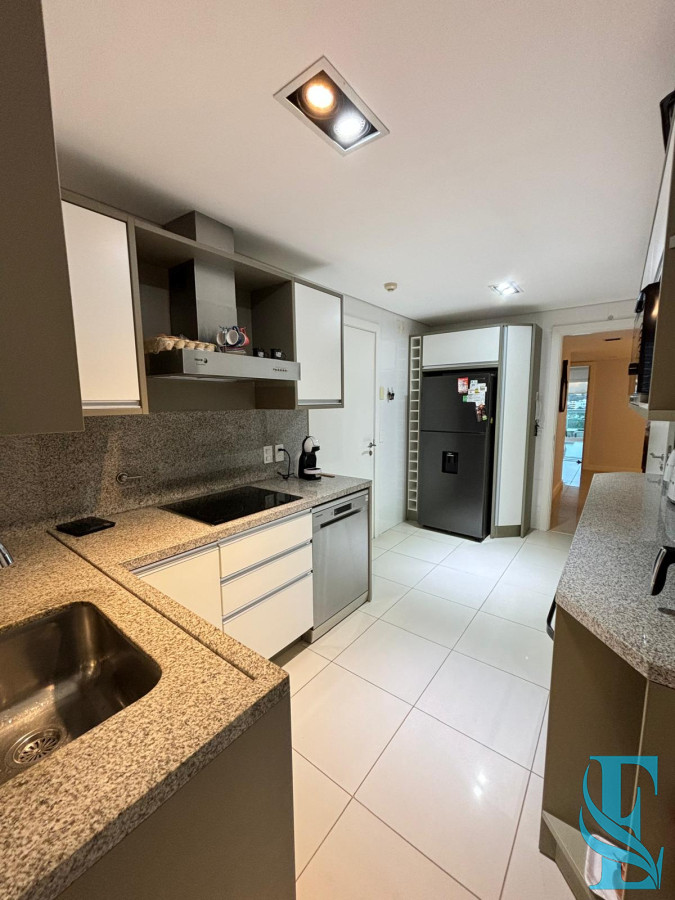 Apartamento ID.399 - Venta Apartamento Aquarela  2 Dorm + Dep - Playa Mansa Punta del Este