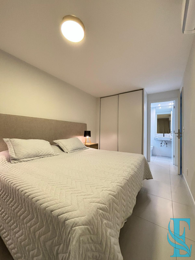 Apartamento ID.567 - Alquiler Apto 2 Dormitorios A 50 Mts del Mar Playa Mansa, Punta del Este 
