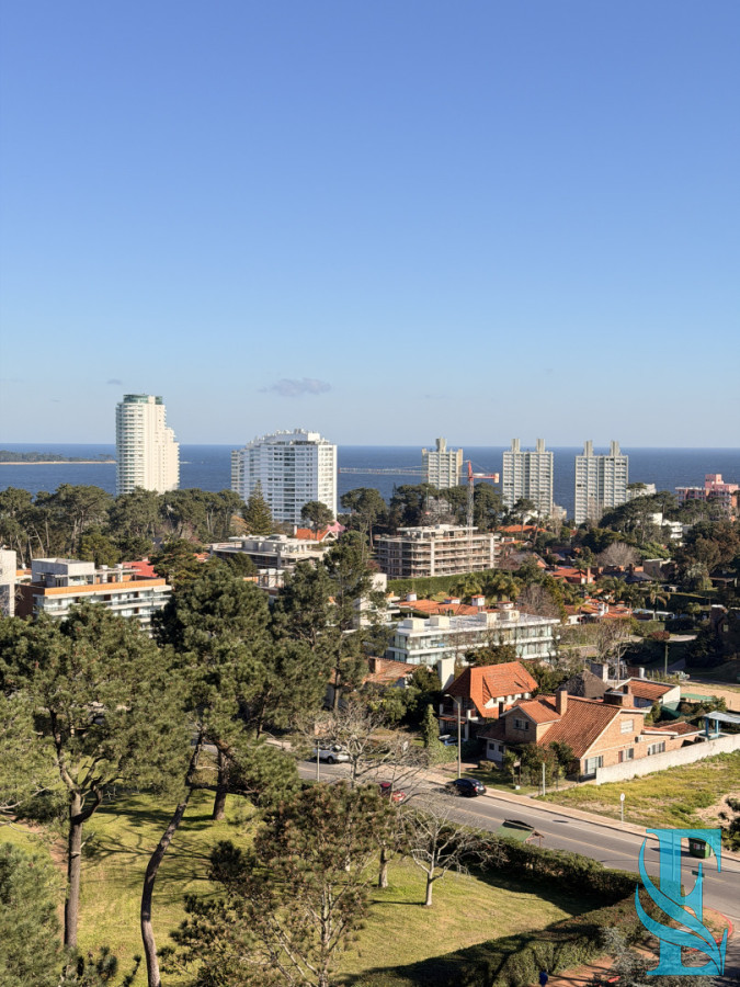 Apartamento ID.214 - Venta Apartamento 3 Dormitorios Summer Tower Av Roosevelt, Punta del Este 