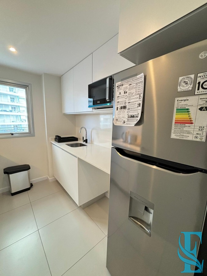 Apartamento ID.567 - Alquiler Apto 2 Dormitorios A 50 Mts del Mar Playa Mansa, Punta del Este 