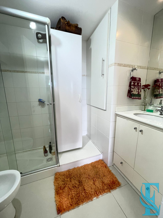 Apartamento ID.214 - Venta Apartamento 3 Dormitorios Av Roosevelt, Punta del Este 