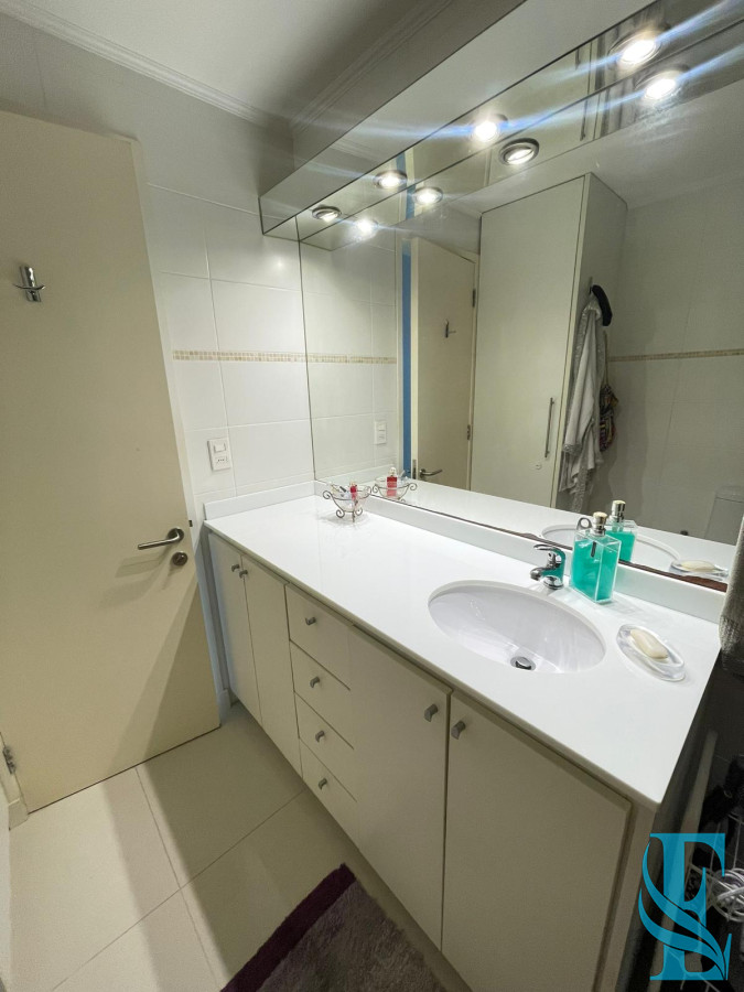 Apartamento ID.214 - Venta Apartamento 3 Dormitorios Av Roosevelt, Punta del Este 