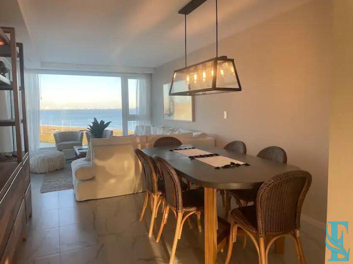 Apartamento ID.809 - ¡Oportunidad! Apartamento 2 y Dep Dormitorios En Edificio Poseidón - Playa Mansa