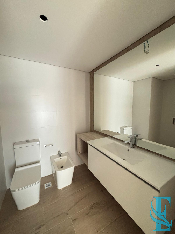 Apartamento ID.735 - Venta Apartamento Primera Linea 2 Dormitorios Punta del Este, Pda 39 - Walmer Lagoon 