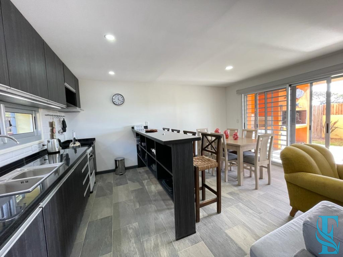 Apartamento ID.180 - Alquiler Temporario Apto 2 Dorm En Balneario La Paloma, Rocha 
