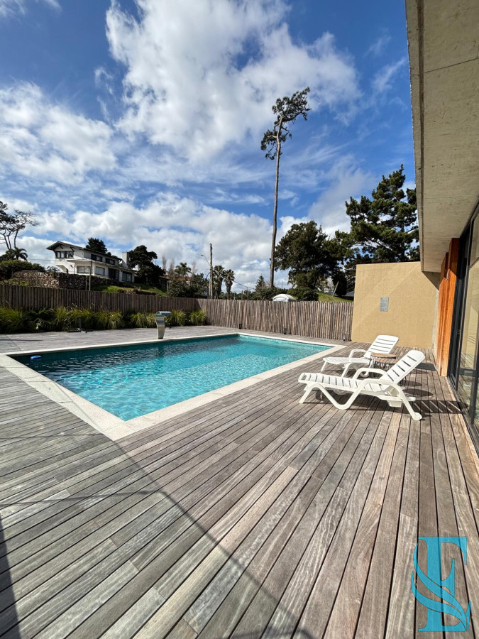 Apartamento ID.735 - Venta Apartamento Primera Linea 2 Dormitorios Punta del Este, Pda 39 - Walmer Lagoon 