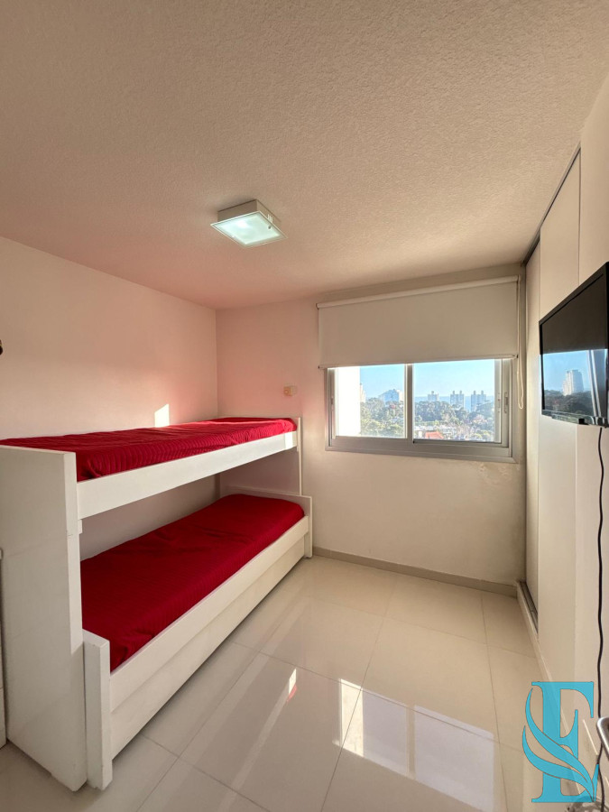 Apartamento ID.295 - Alquiler apto 3 dormitorios 