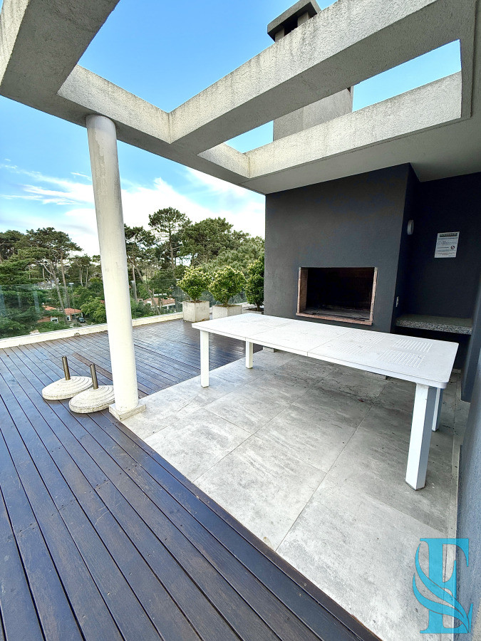 Apartamento ID.795 - Venta Apartamento De Un Dormitorio Y Medio - Zona Roosevelt