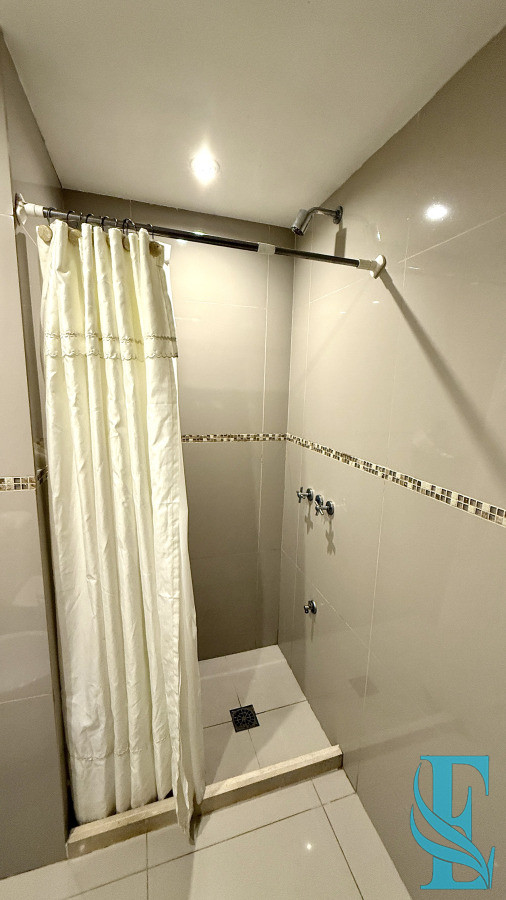 Apartamento ID.795 - Venta Apartamento De Un Dormitorio Y Medio - Zona Roosevelt