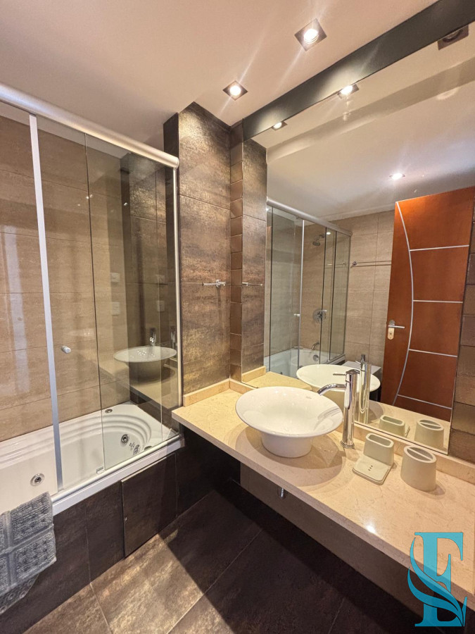 Apartamento ID.558 - Alquiler y Venta Miami Boulevard 2 Dormitorios Punta del Este, Playa Mansa