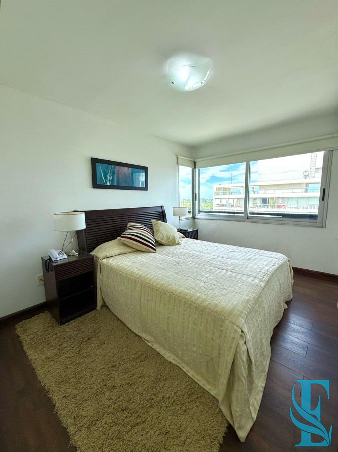 Apartamento ID.552 - Venta Apartamento Penthouse 3 Dormitorios Punta del Este, Roosevelt  