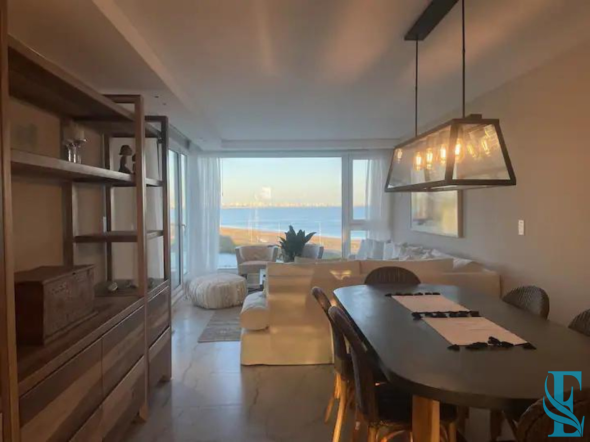 Apartamento ID.809 - ¡Oportunidad! Apartamento 2 y Dep Dormitorios En Edificio Poseidón - Playa Mansa