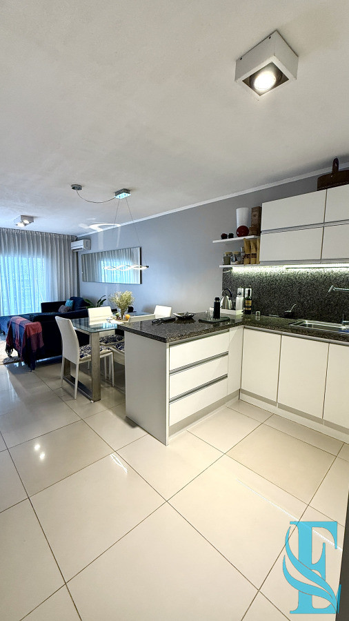 Apartamento ID.795 - Venta Apartamento De Un Dormitorio Y Medio - Zona Roosevelt