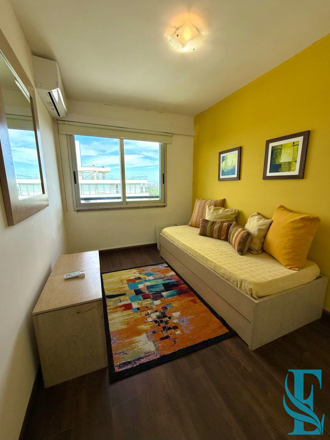 Apartamento ID.552 - Venta Apartamento Penthouse 3 Dormitorios Punta del Este, Roosevelt  