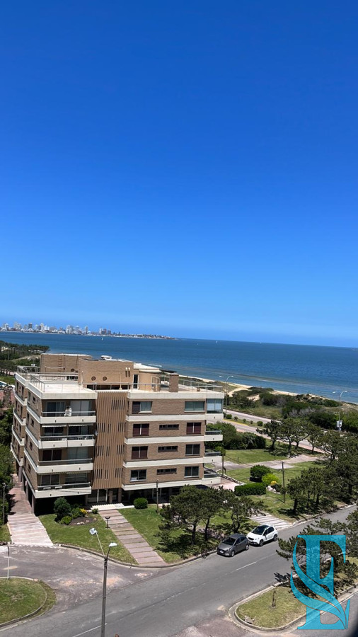 Apartamento ID.399 - Venta Apartamento Aquarela  2 Dorm + Dep - Playa Mansa Punta del Este