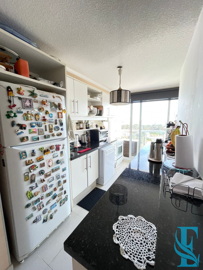 Apartamento ID.214 - Venta Apartamento 3 Dormitorios Av Roosevelt, Punta del Este 