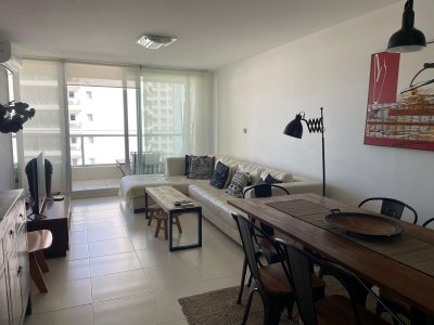 Alquiler Temporal Season - Apartamento De 2 Dormitorios y 2 Baños
