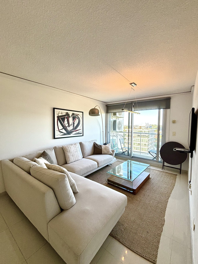 Venta Apartamento 2 Dormitorios En Roosevelt, Punta del Este