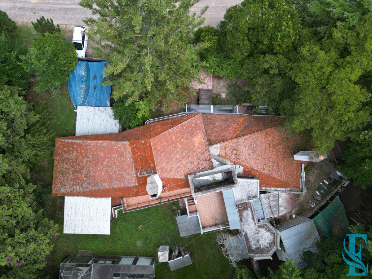 Casa ID.603 - Gran Chalet En Venta 6 Dormitorios 1400 M2 Terreno Deauville, Punta del Este 