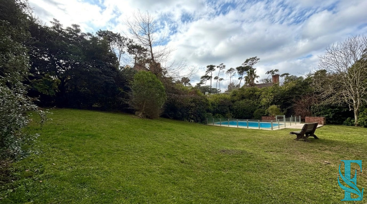 Casa ID.978 - Chalet Con Vista Al Mar 4 Dormitorios + Dep Con Baño Y Piscina Climatizada
