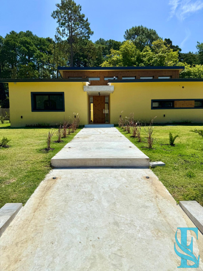 Casa ID.244 - Chalet En Barrio Privado Verdemora 3 Dorm Y 3 Baños 