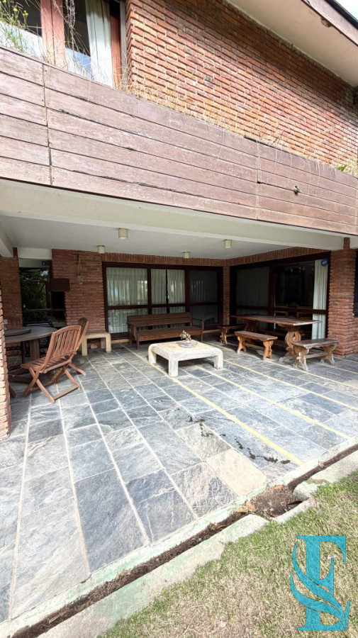 Casa ID.978 - Chalet Con Vista Al Mar 4 Dormitorios + Dep Con Baño Y Piscina Climatizada