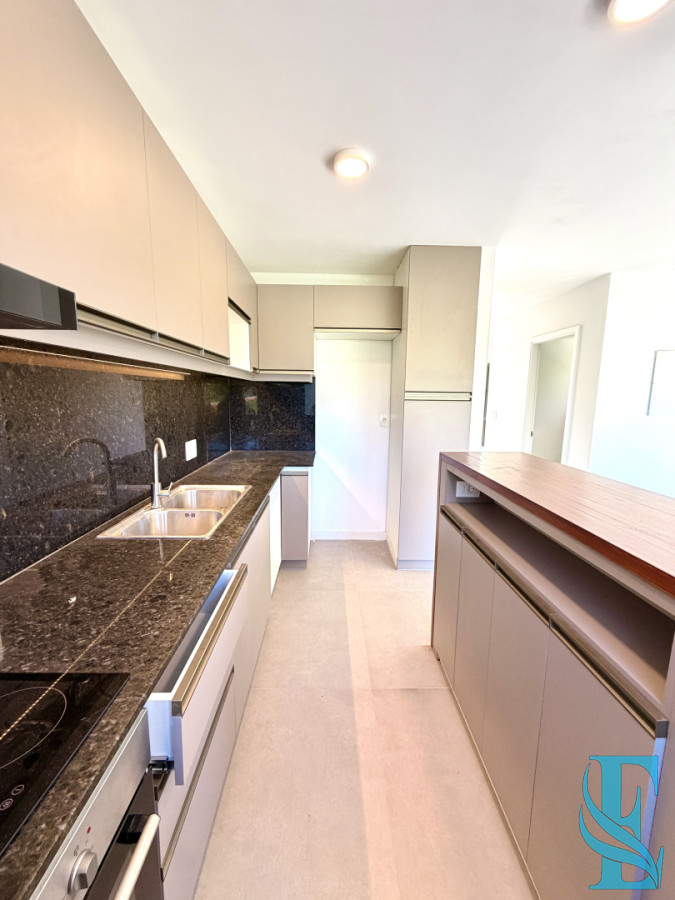 Casa ID.914 - Venta Casa Duplex 3 Dormitorios Con Piscina Pinares, Punta del Este 