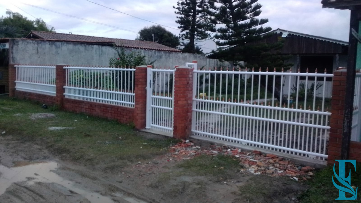 Casa ID.276 - Gran Propiedad Con 1 Casa, 1 Aptos Y Barbacoa En Barra del Chui Brasileña 