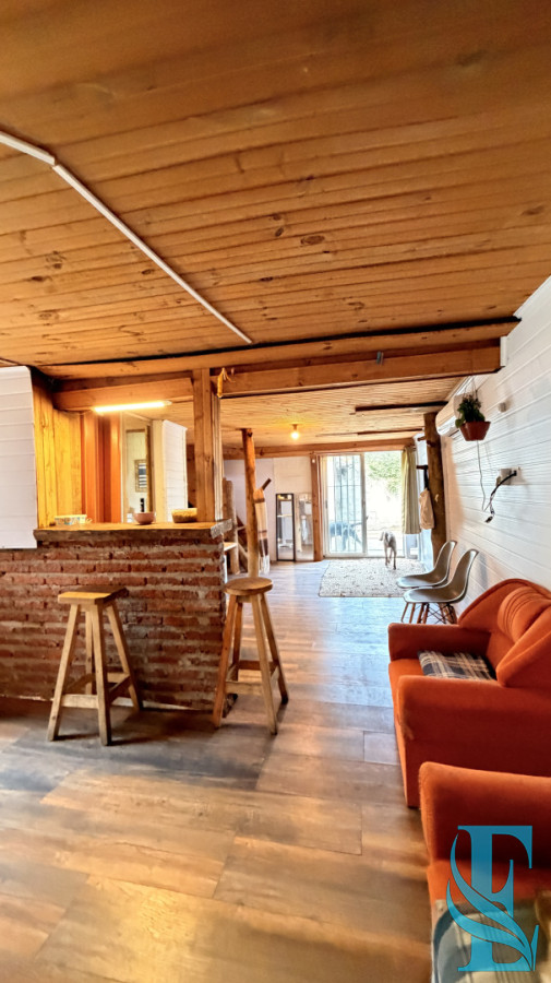 Casa ID.1005 - EN VENTA CASA DE MADERA EN PORTEZUELO 