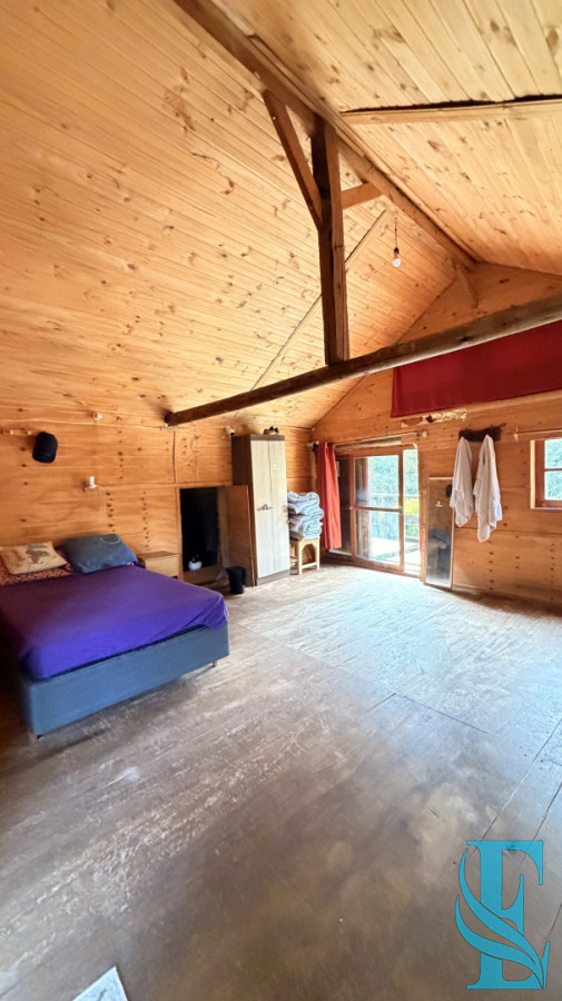 Casa ID.1005 - EN VENTA CASA DE MADERA EN PORTEZUELO 