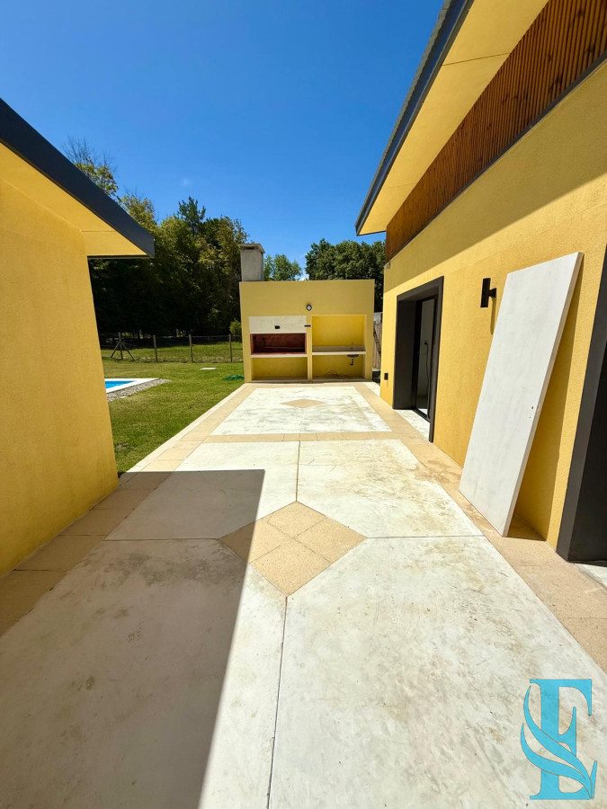 Casa ID.244 - Chalet En Barrio Privado Verdemora 3 Dorm Y 3 Baños 