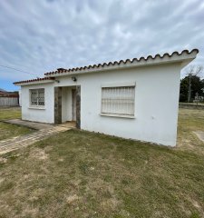 Venta Casa En Excelente Punto Con Gran Terreno Esquinero