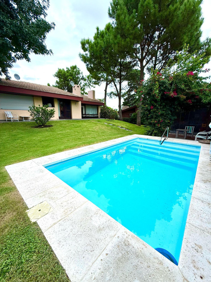 Venta casa  5 Dormitorios Con Piscina Punta del Este, Mansa 