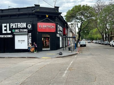Venta De Gran Local Sobre Arenal Grande