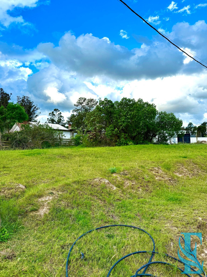 Terreno ID.648 - Venta Terreno Fraccionamiento Miradores 307M2 Excelente Entorno 