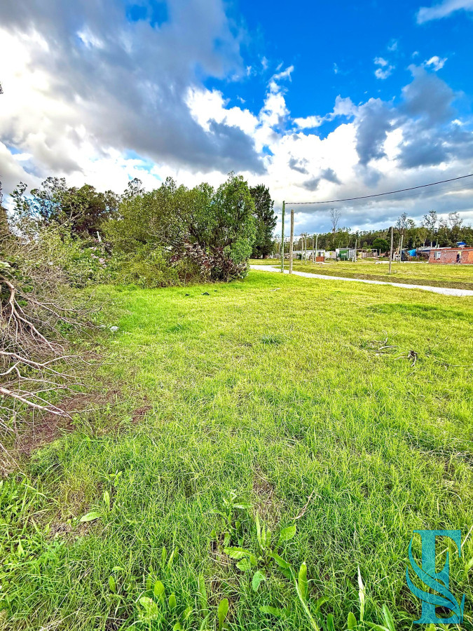Terreno ID.648 - Venta Terreno Fraccionamiento Miradores 307M2 Excelente Entorno 