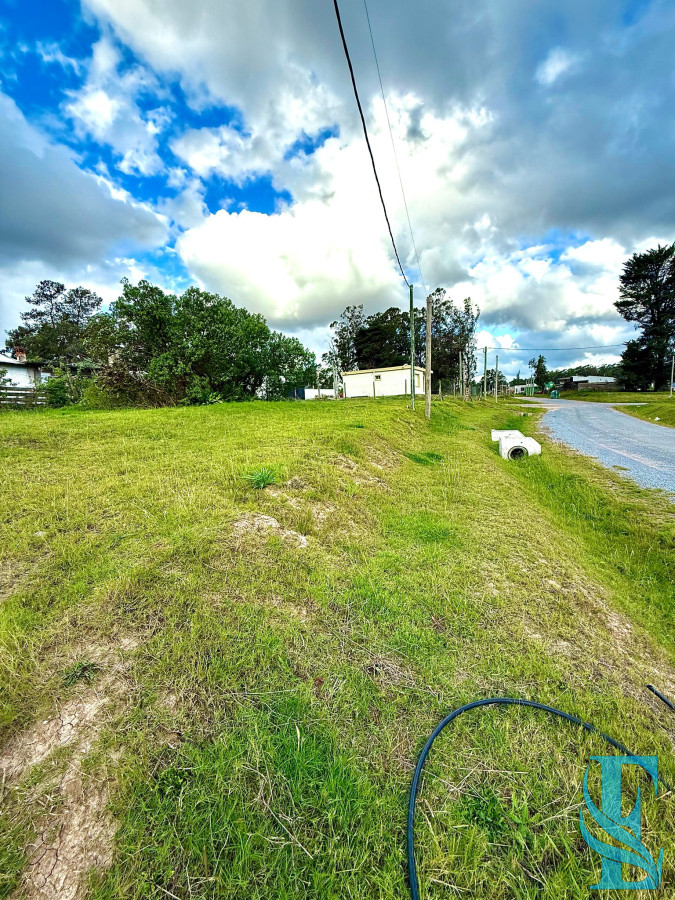 Terreno ID.648 - Venta Terreno Fraccionamiento Miradores 307M2 Excelente Entorno 
