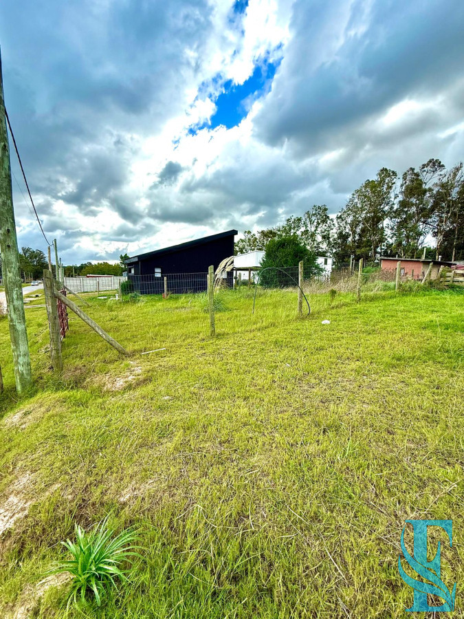 Terreno ID.647 - Venta Terreno Fraccionamiento Miradores 315M2 Excelente Entorno 