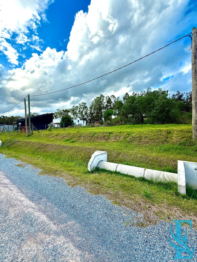 Terreno ID.648 - Venta Terreno Fraccionamiento Miradores 307M2 Excelente Entorno 