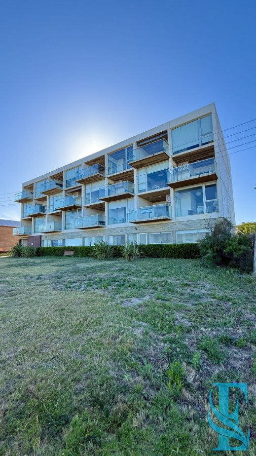 Apartamento ID.848 - Apartamento Dos Dorm Frente Al Mar En Arachania Miralmar 