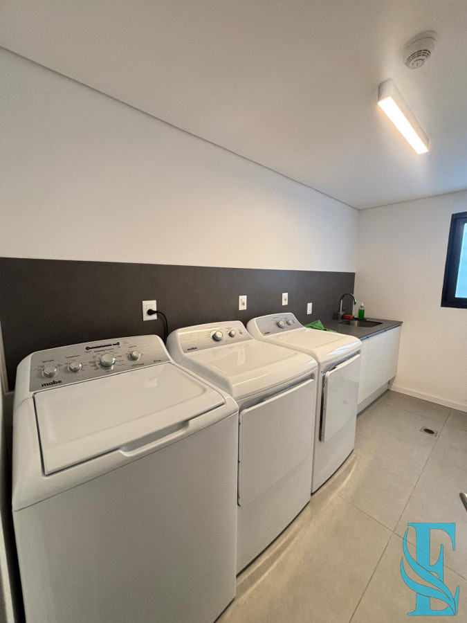 Apartamento ID.735 - Venta Apartamento Primera Linea 2 Dormitorios Punta del Este, Pda 39 - Walmer Lagoon 