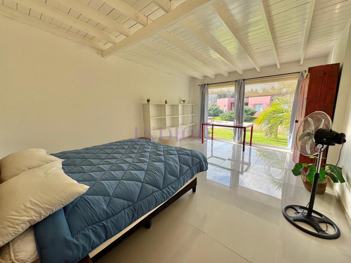 Casa Ref.951 - Casa en venta,  4 dormitorios, Punta Ballena, Uurguay