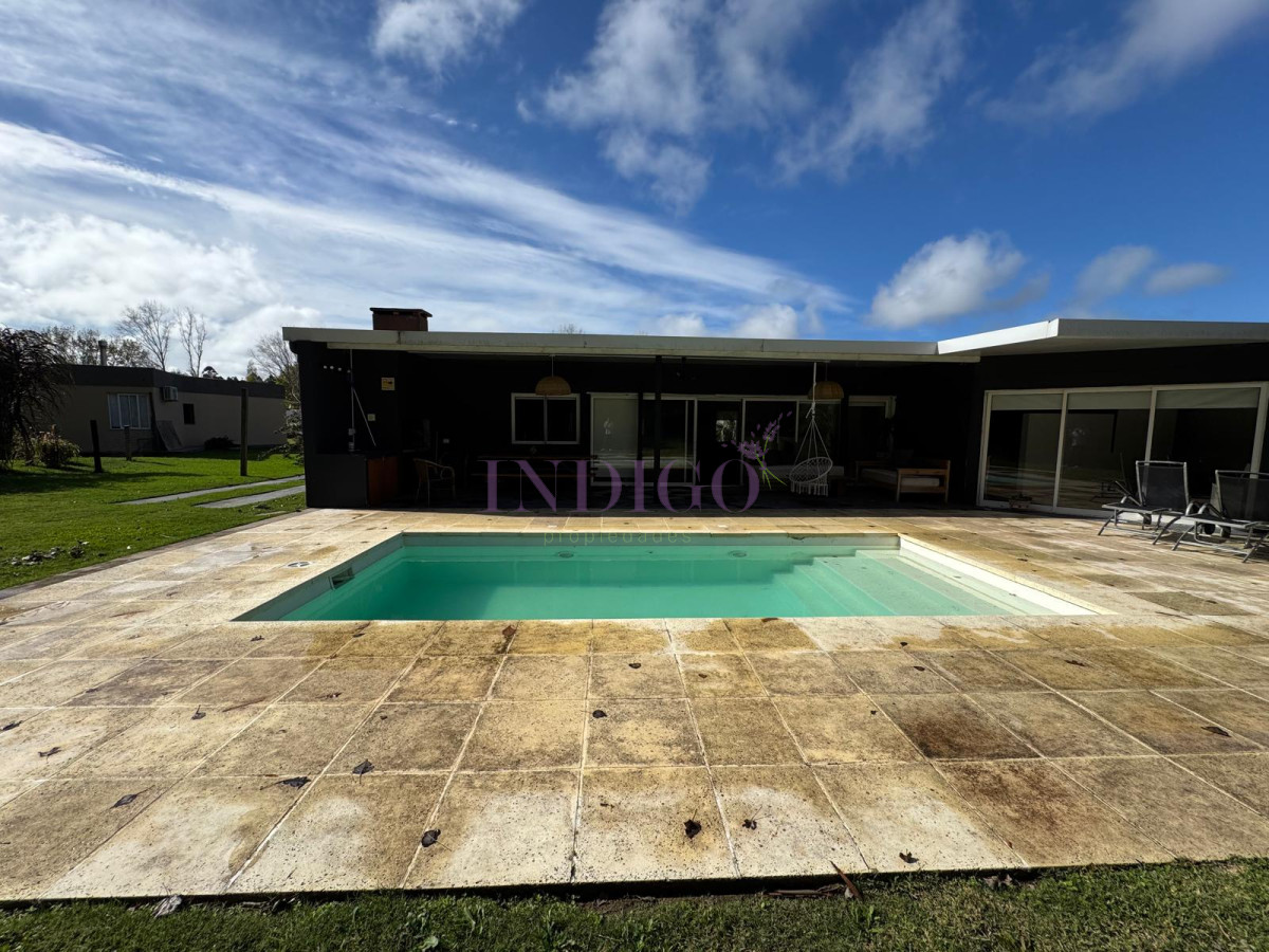 Casa Ref.951 - Casa en venta,  4 dormitorios, Punta Ballena, Uurguay