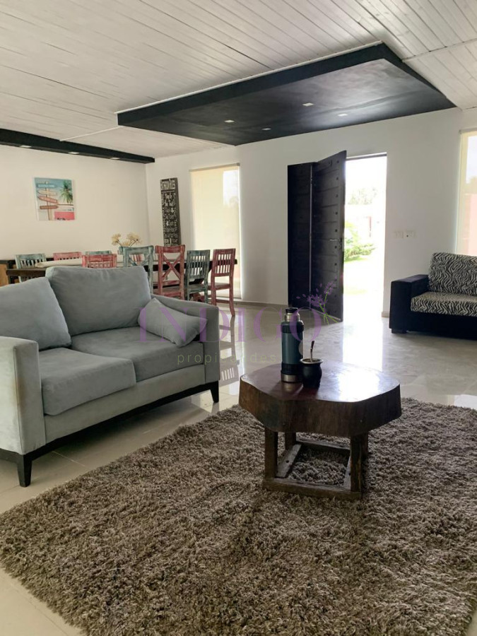 Casa Ref.951 - Casa en venta,  4 dormitorios, Punta Ballena, Uurguay