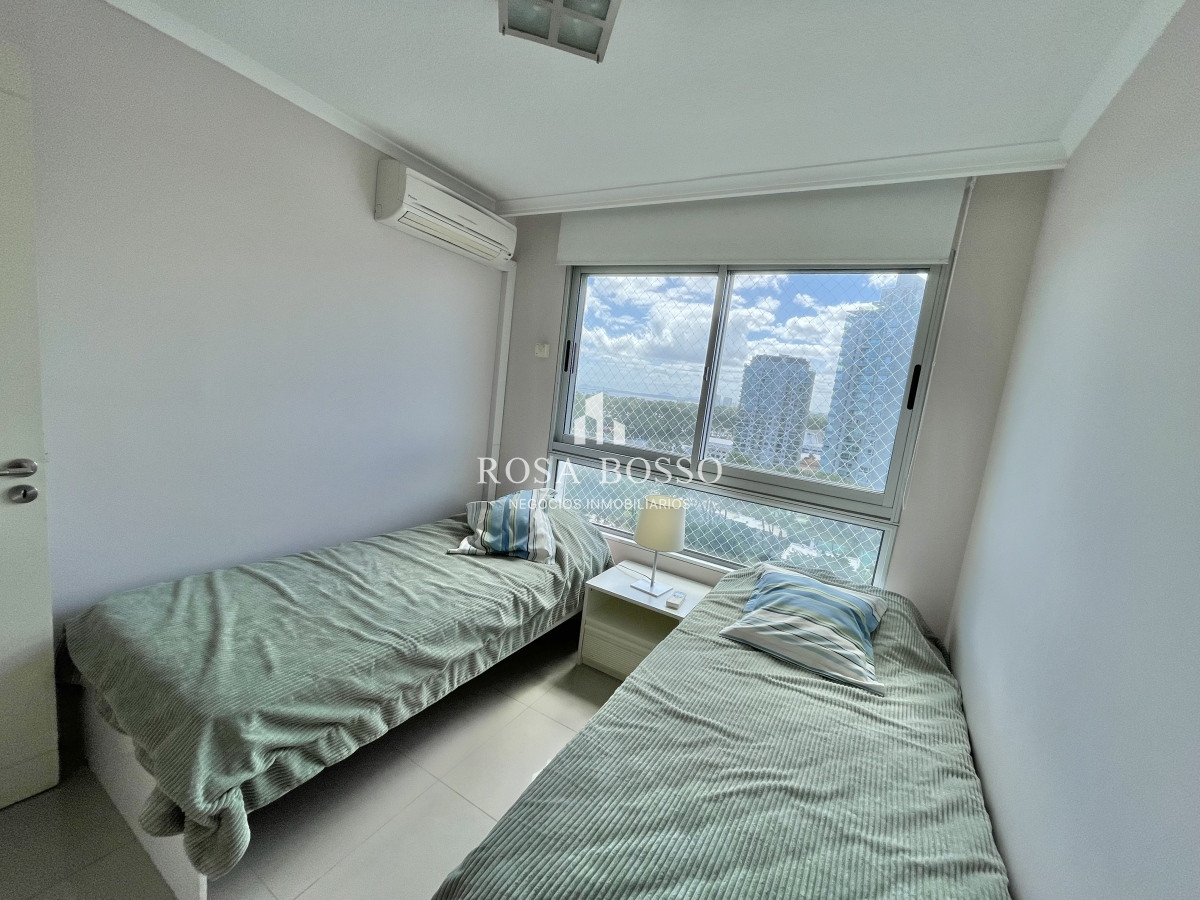 Apartamento ID.8946 - VENTA DE APARTAMENTO DE 2 DORMITORIOS EN BRAVA EN EDIFICIO CON SERVICIOS 