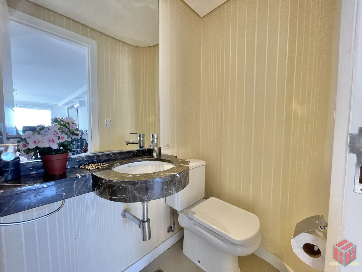 Apartamento ID.8996 - VENTA DE APARTAMENTO DE 3 SUITES CON PARRILLERO PROPIO EN MANSA PUNTA DEL ESTE