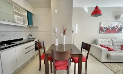 VENTA DE APARTAMENTO DE 1 DORMITORIO EN PENINSULA CON SERVICIOS