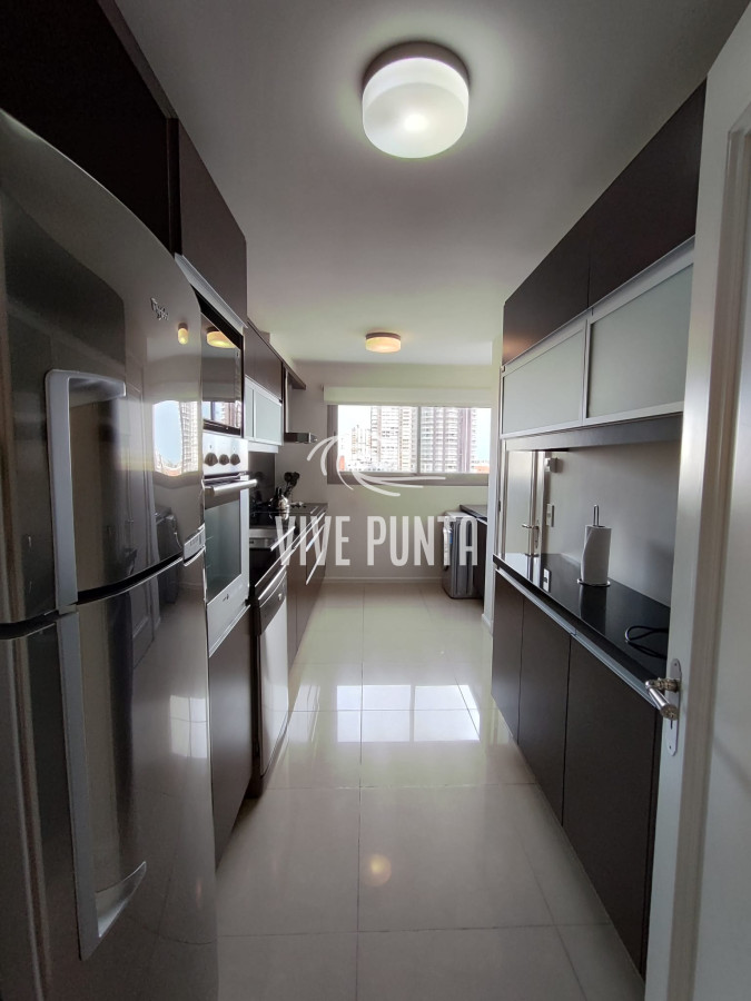 Apartamento ID.780 - En alquiler apartamento de 2 dormitorios 2 baños en parada 1 de Playa Brava 